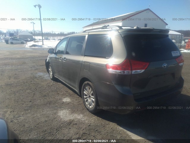 Photo 2 VIN: 5TDYK3DC3BS146265 - TOYOTA SIENNA 