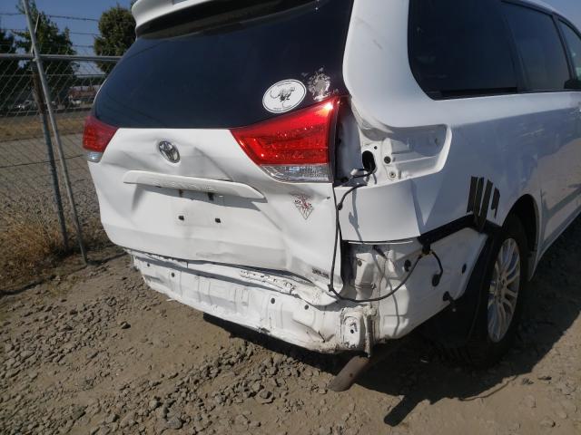 Photo 8 VIN: 5TDYK3DC3BS150980 - TOYOTA SIENNA XLE 