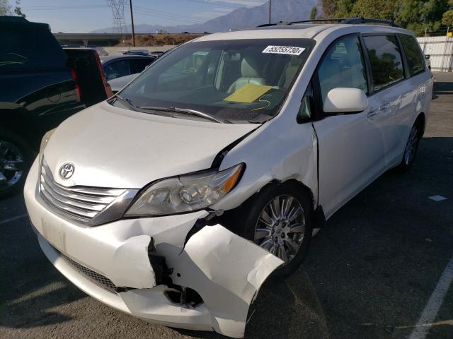 Photo 1 VIN: 5TDYK3DC3BS152776 - TOYOTA SIENNA XLE 