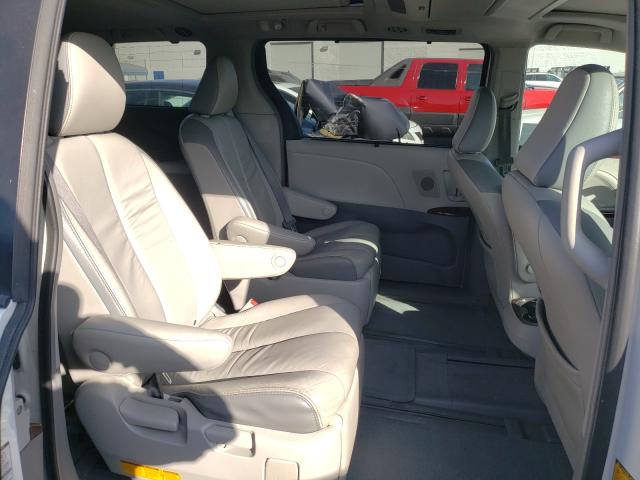 Photo 5 VIN: 5TDYK3DC3BS152776 - TOYOTA SIENNA XLE 