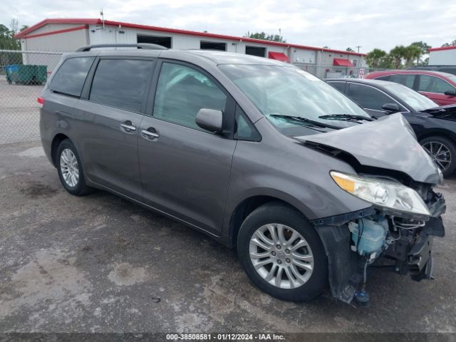 Photo 0 VIN: 5TDYK3DC3BS166452 - TOYOTA SIENNA 