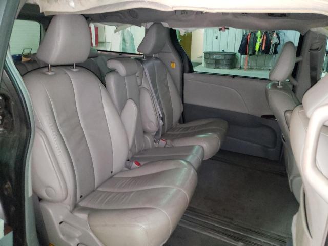 Photo 10 VIN: 5TDYK3DC3CS179011 - TOYOTA SIENNA XLE 