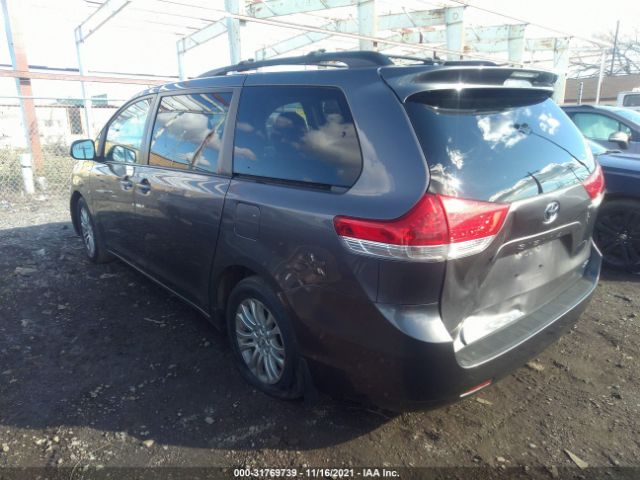 Photo 2 VIN: 5TDYK3DC3CS188243 - TOYOTA SIENNA 