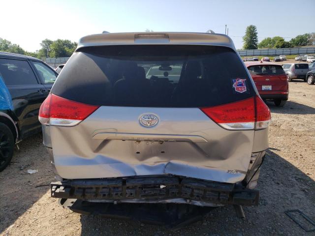 Photo 5 VIN: 5TDYK3DC3CS188629 - TOYOTA SIENNA XLE 