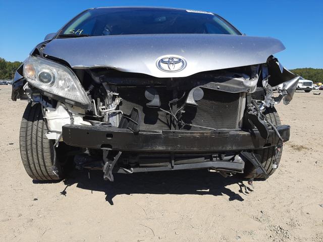 Photo 8 VIN: 5TDYK3DC3CS191109 - TOYOTA SIENNA XLE 