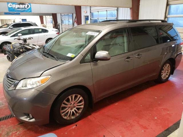 Photo 0 VIN: 5TDYK3DC3CS194415 - TOYOTA SIENNA XLE 