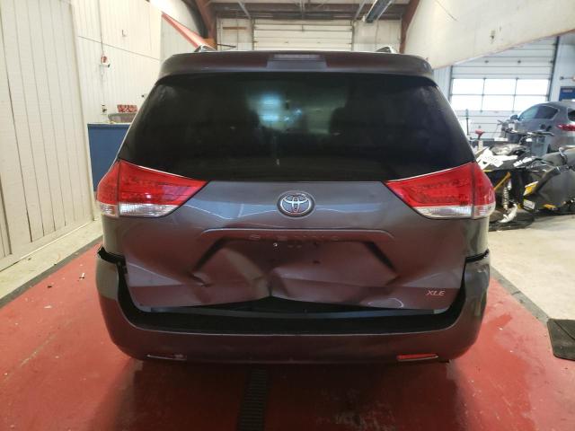 Photo 5 VIN: 5TDYK3DC3CS194415 - TOYOTA SIENNA XLE 