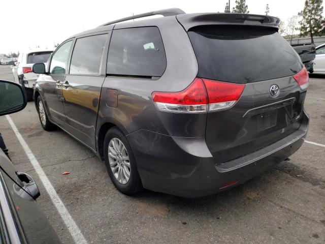 Photo 1 VIN: 5TDYK3DC3CS202481 - TOYOTA SIENNA XLE 