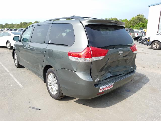 Photo 2 VIN: 5TDYK3DC3CS202576 - TOYOTA SIENNA XLE 