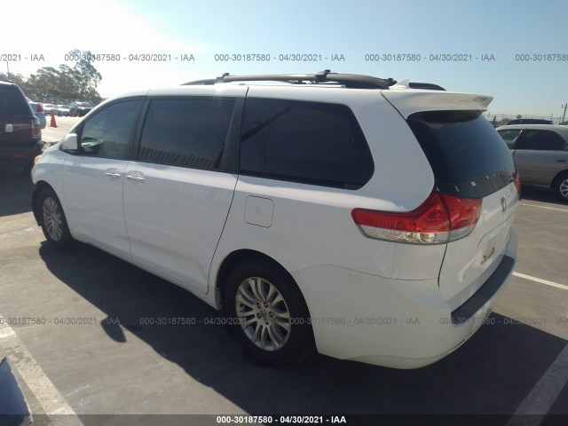 Photo 2 VIN: 5TDYK3DC3CS204778 - TOYOTA SIENNA 