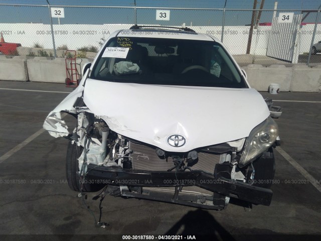 Photo 5 VIN: 5TDYK3DC3CS204778 - TOYOTA SIENNA 