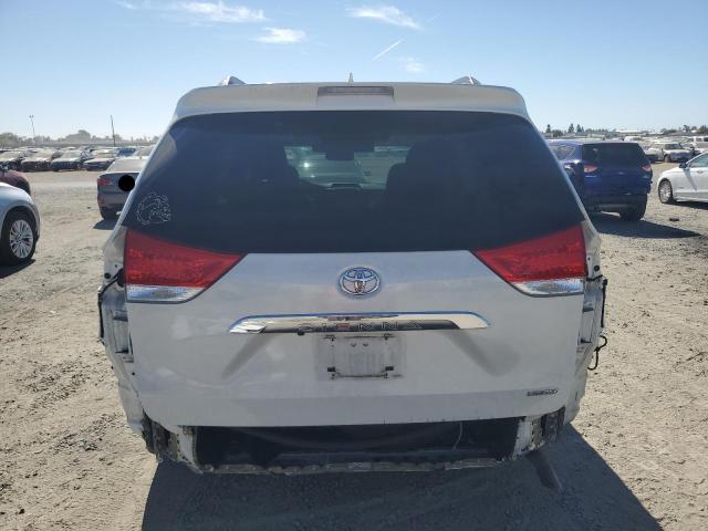 Photo 5 VIN: 5TDYK3DC3CS212105 - TOYOTA SIENNA XLE 