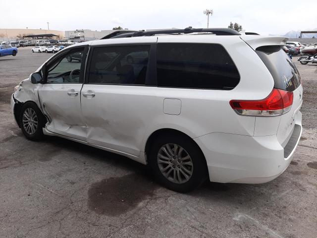 Photo 1 VIN: 5TDYK3DC3CS215537 - TOYOTA SIENNA XLE 