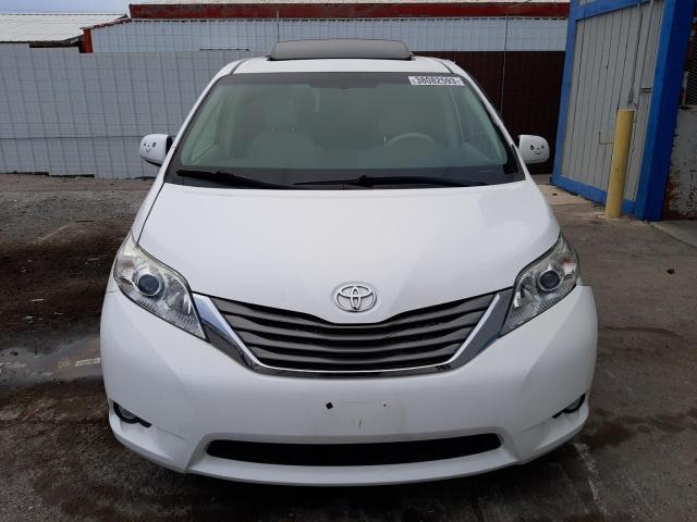 Photo 4 VIN: 5TDYK3DC3CS215537 - TOYOTA SIENNA XLE 