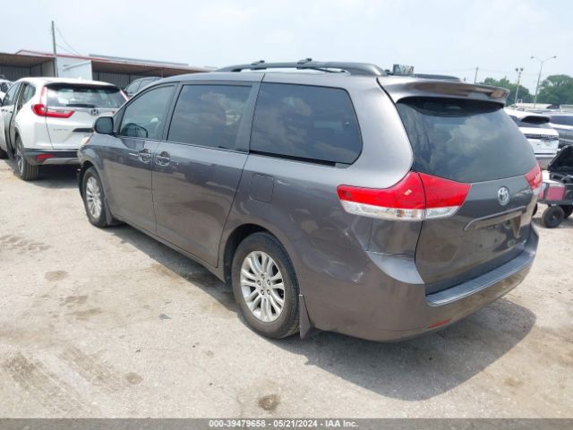 Photo 2 VIN: 5TDYK3DC3CS217417 - TOYOTA SIENNA 