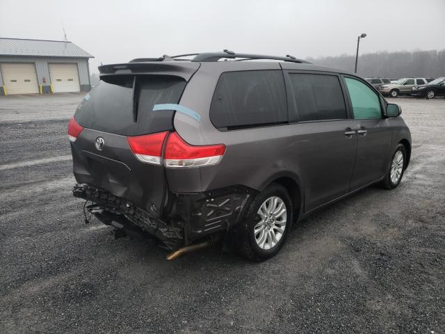 Photo 3 VIN: 5TDYK3DC3CS225064 - TOYOTA SIENNA XLE 