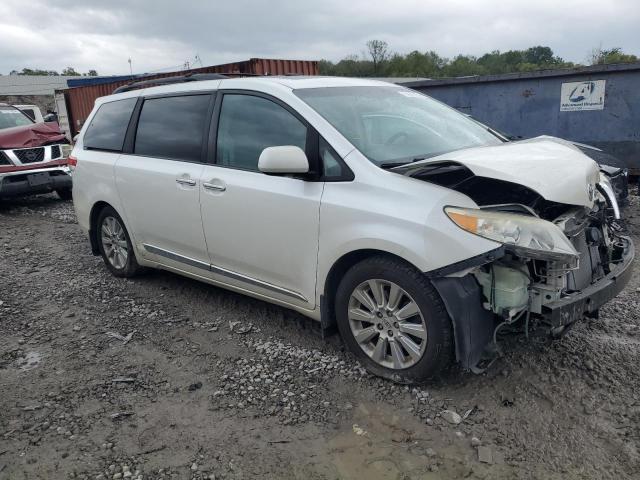 Photo 3 VIN: 5TDYK3DC3CS229101 - TOYOTA SIENNA XLE 