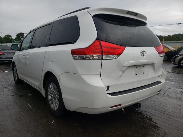 Photo 2 VIN: 5TDYK3DC3CS234458 - TOYOTA SIENNA XLE 