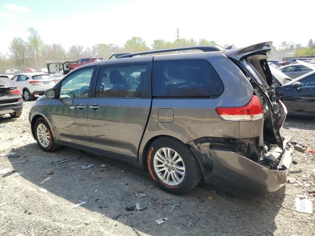 Photo 1 VIN: 5TDYK3DC3CS239790 - TOYOTA SIENNA XLE 