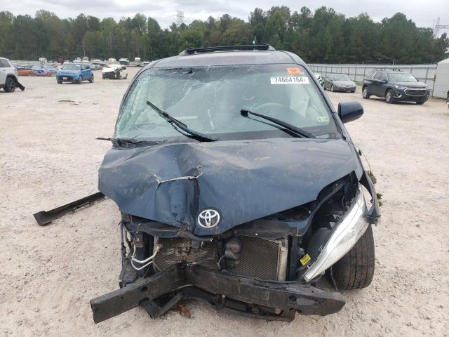 Photo 4 VIN: 5TDYK3DC3CS274748 - TOYOTA SIENNA XLE 