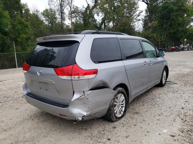 Photo 3 VIN: 5TDYK3DC3CS275575 - TOYOTA SIENNA XLE 