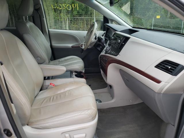 Photo 4 VIN: 5TDYK3DC3CS275575 - TOYOTA SIENNA XLE 