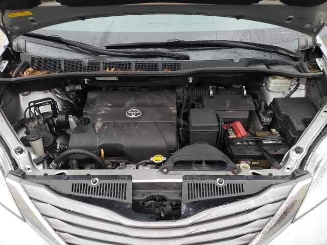 Photo 6 VIN: 5TDYK3DC3CS275575 - TOYOTA SIENNA XLE 