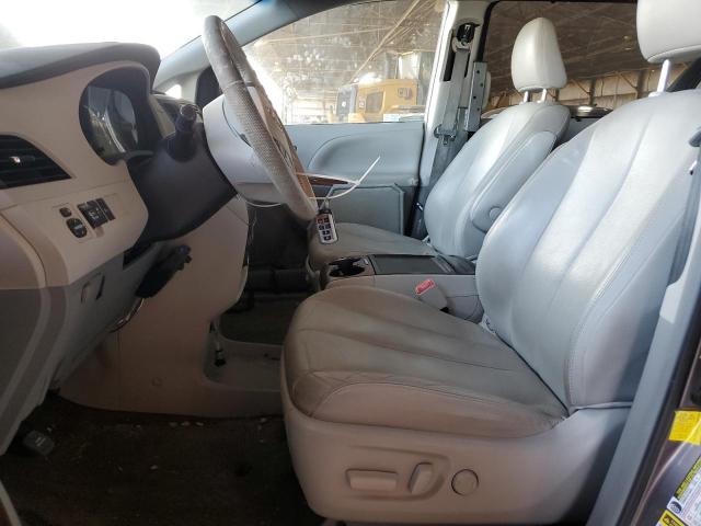 Photo 6 VIN: 5TDYK3DC3DS320600 - TOYOTA SIENNA XLE 