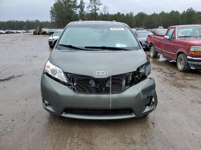 Photo 4 VIN: 5TDYK3DC3DS327479 - TOYOTA SIENNA XLE 