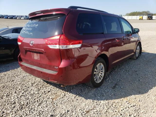 Photo 3 VIN: 5TDYK3DC3DS329331 - TOYOTA SIENNA XLE 