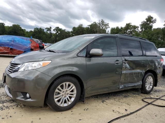 Photo 0 VIN: 5TDYK3DC3DS334481 - TOYOTA SIENNA XLE 