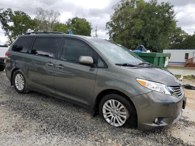 Photo 3 VIN: 5TDYK3DC3DS334481 - TOYOTA SIENNA XLE 