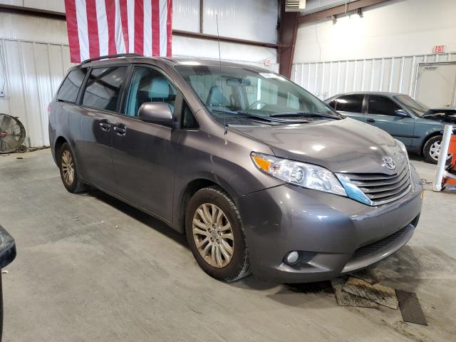 Photo 3 VIN: 5TDYK3DC3DS345822 - TOYOTA SIENNA XLE 