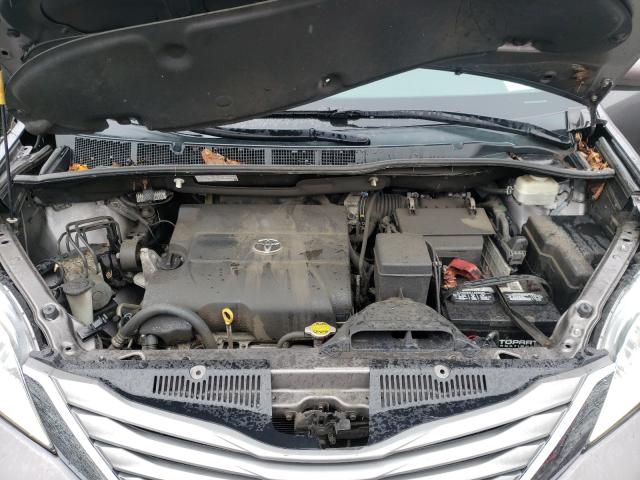 Photo 6 VIN: 5TDYK3DC3DS360501 - TOYOTA SIENNA XLE 