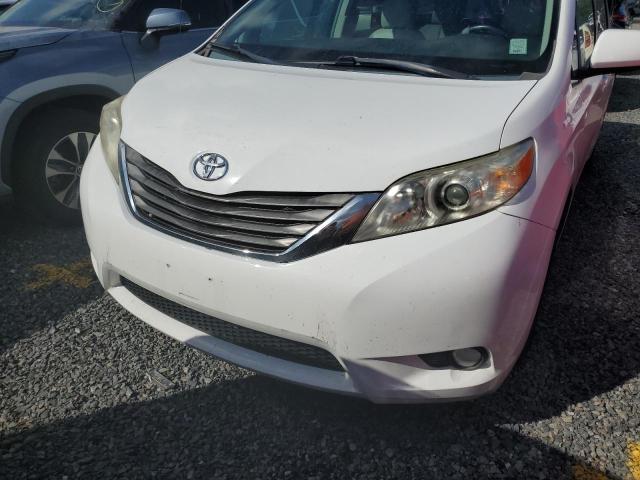 Photo 10 VIN: 5TDYK3DC3DS361308 - TOYOTA SIENNA XLE 