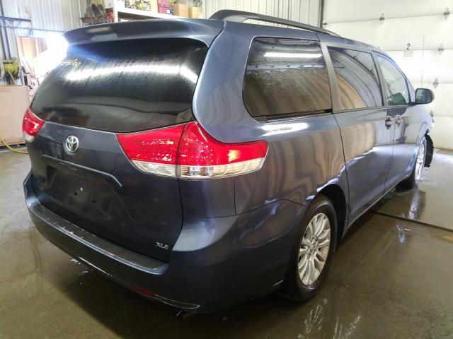 Photo 3 VIN: 5TDYK3DC3DS393448 - TOYOTA SIENNA XLE 