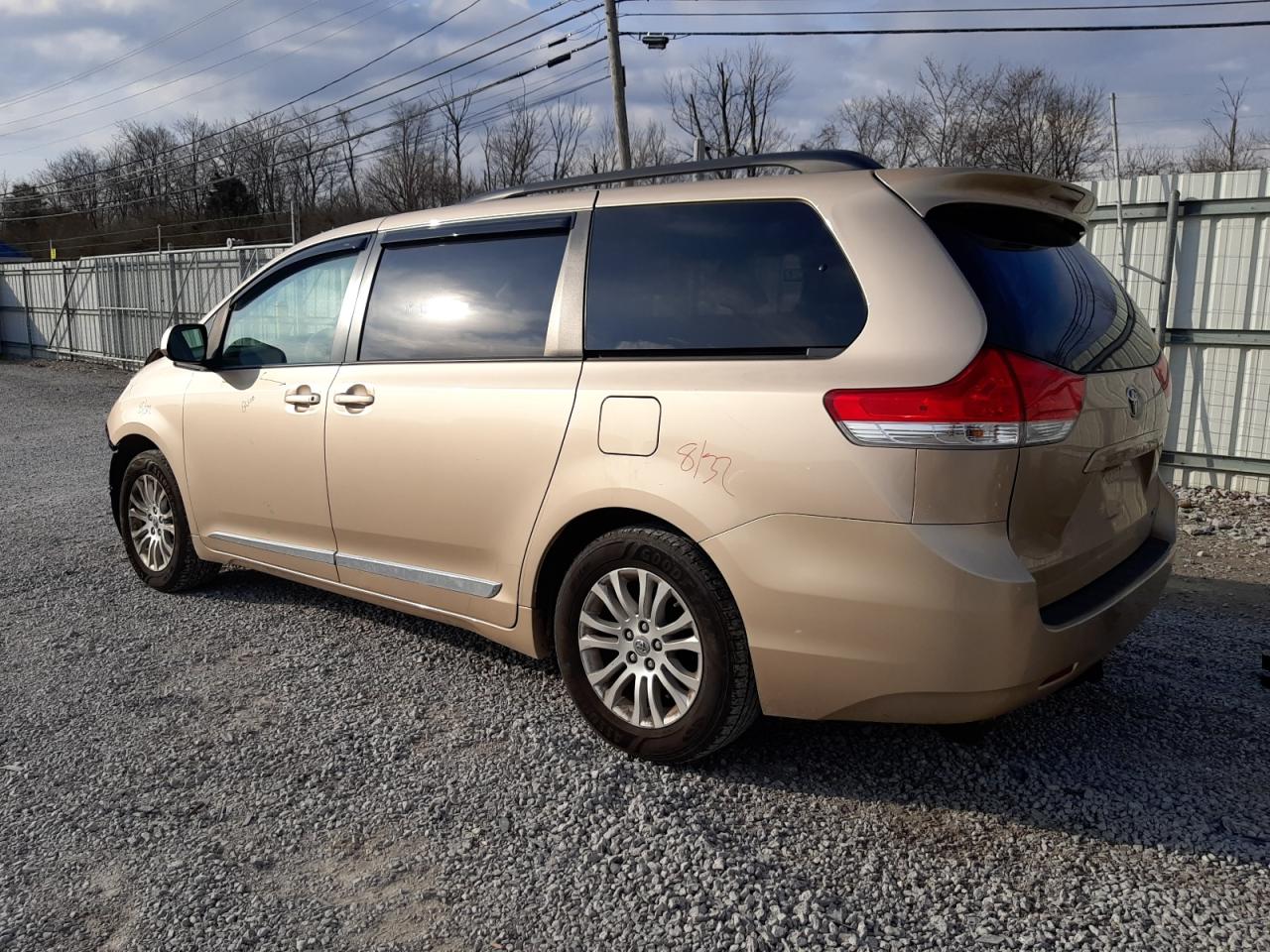 Photo 1 VIN: 5TDYK3DC3DS396690 - TOYOTA SIENNA 