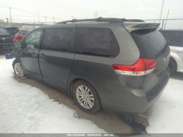 Photo 2 VIN: 5TDYK3DC3DS400365 - TOYOTA SIENNA 