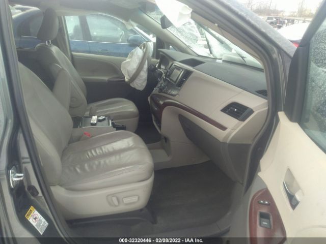 Photo 4 VIN: 5TDYK3DC3DS400365 - TOYOTA SIENNA 