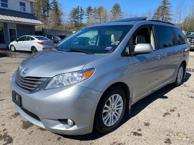 Photo 1 VIN: 5TDYK3DC3ES410377 - TOYOTA SIENNA XLE 