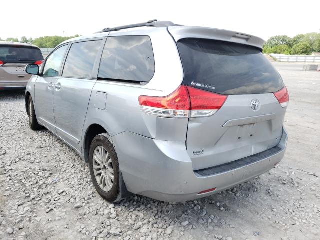 Photo 2 VIN: 5TDYK3DC3ES418981 - TOYOTA SIENNA XLE 