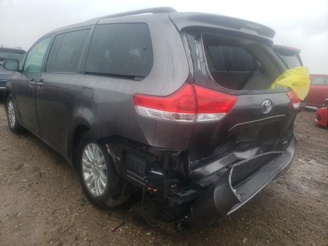 Photo 2 VIN: 5TDYK3DC3ES456159 - TOYOTA SIENNA XLE 