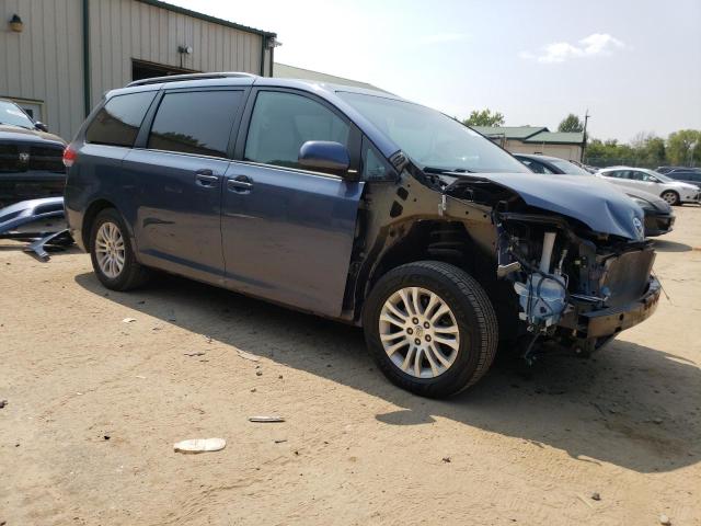 Photo 3 VIN: 5TDYK3DC3ES456291 - TOYOTA SIENNA XLE 