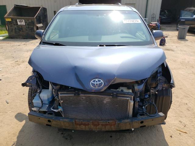 Photo 4 VIN: 5TDYK3DC3ES456291 - TOYOTA SIENNA XLE 