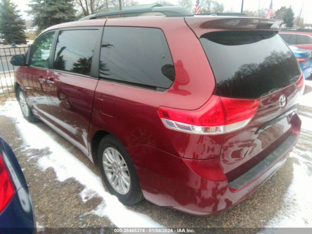 Photo 2 VIN: 5TDYK3DC3ES464763 - TOYOTA SIENNA 