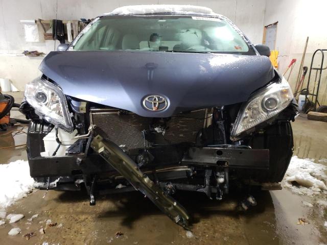 Photo 4 VIN: 5TDYK3DC3ES473107 - TOYOTA SIENNA XLE 