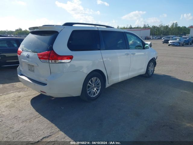 Photo 3 VIN: 5TDYK3DC3ES480865 - TOYOTA SIENNA 