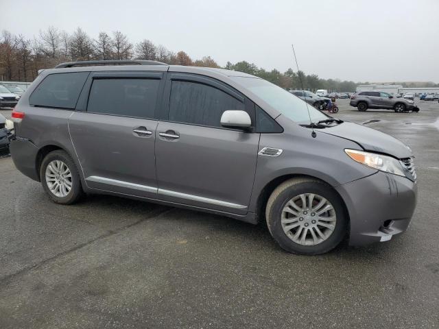 Photo 3 VIN: 5TDYK3DC3ES502380 - TOYOTA SIENNA XLE 