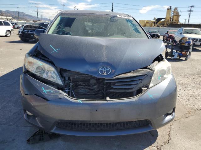 Photo 4 VIN: 5TDYK3DC3ES513962 - TOYOTA SIENNA XLE 