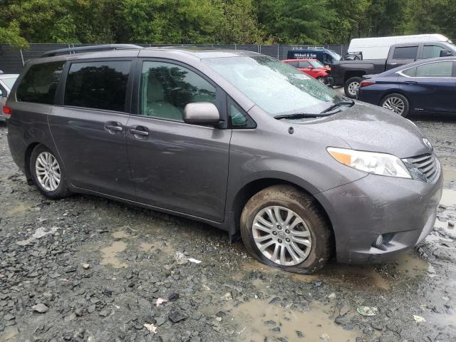 Photo 3 VIN: 5TDYK3DC3ES522774 - TOYOTA SIENNA XLE 